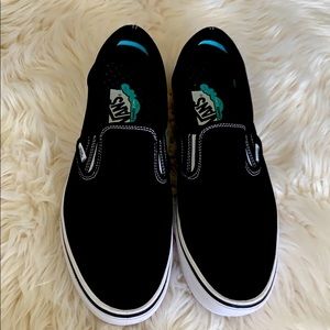 Men’s Black Van’s Slip-Ons 12